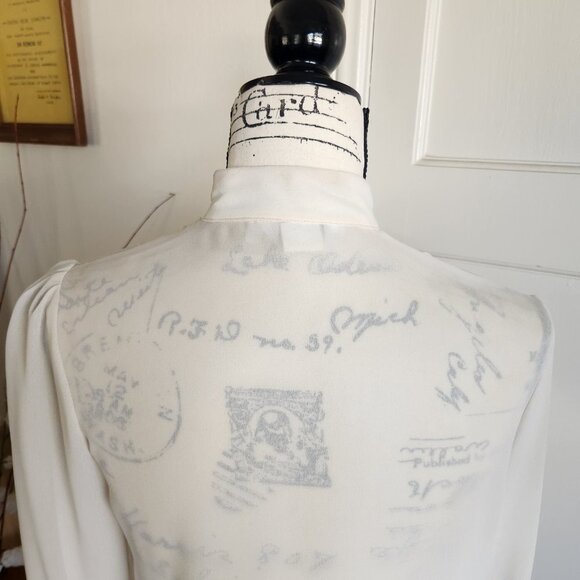 Alexandria Vintage Sheer Ivory Pleated Bouse Sz 8 - Picture 8 of 11